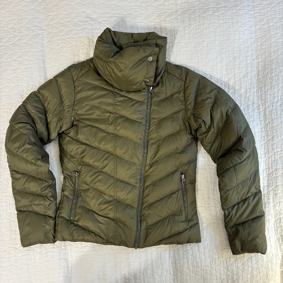 Jackets & Blazers - Patagonia Women's Prow Down Jacket, Fatigue Green, Small, EUC
